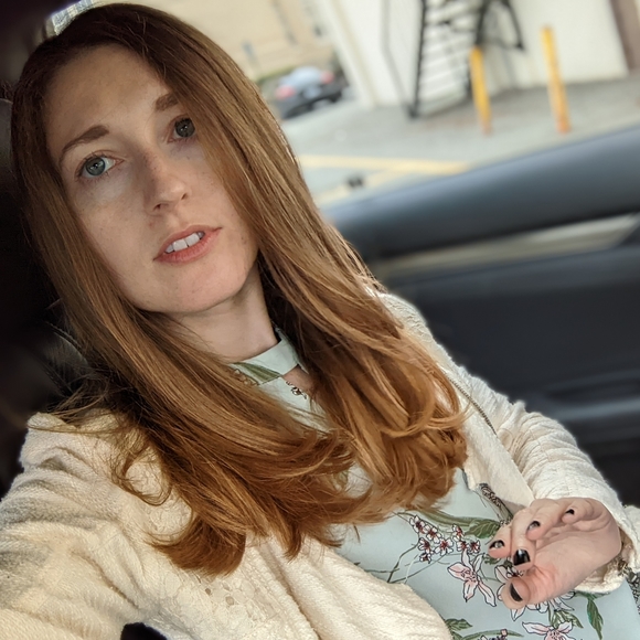 Meet your Posher, Brooke - Picture 2 of 10